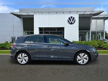 Used Volkswagen Golf 2021 for sale - 75717207: Photo