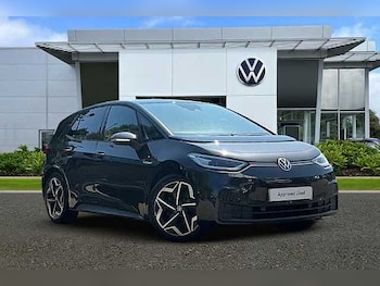 2021 (21) - 150kW Tour Pro S 77kWh 5dr Auto