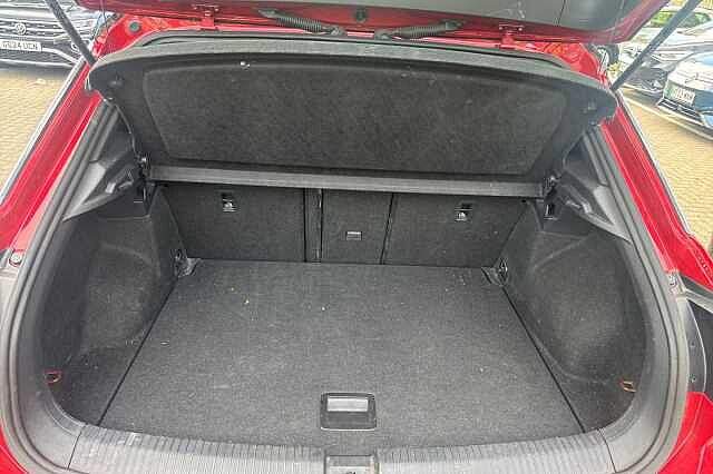 Used Volkswagen T-Roc 2022 for sale - 76040460: Photo 11