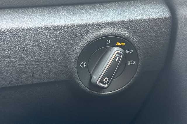 Used Volkswagen T-Roc 2022 for sale - 76040460: Photo 24