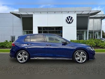 Used Volkswagen Golf 2023 for sale - 77370469: Photo
