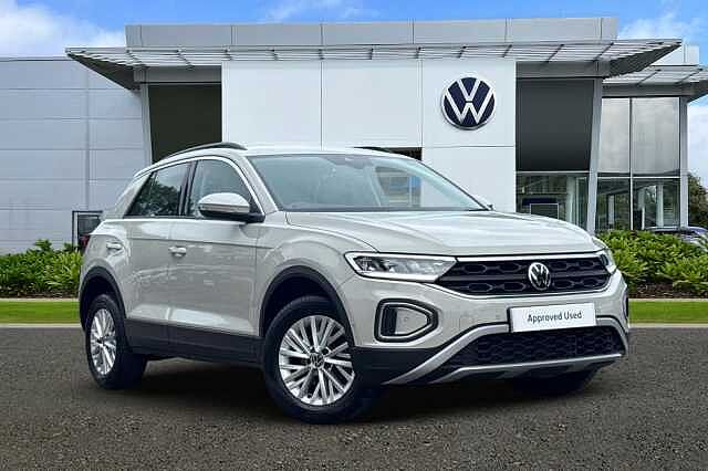 Used Volkswagen T-Roc 2022 for sale - 76106683: Photo 1