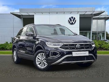 Used Volkswagen T-Roc 2022 for sale - 77423191: Photo