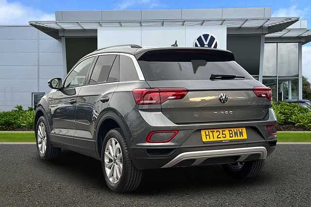 Used Volkswagen T-Roc 2025 for sale - 76520969: Photo 3