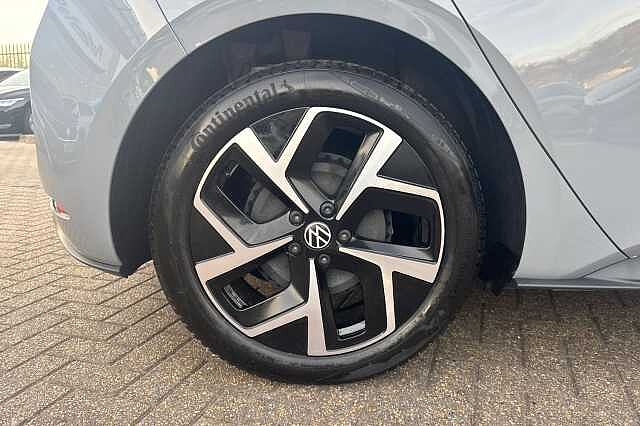 Used Volkswagen ID.3 2025 for sale - 77129324: Photo 5