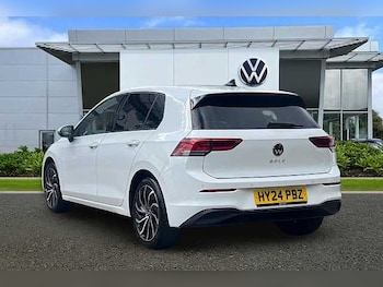 Used Volkswagen Golf 2024 for sale - 78069781: Photo