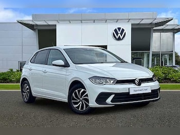 2023 (72) - 1.0 TSI Life 5dr + FRONT AND REAR SENSORS