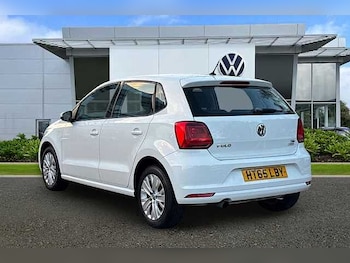 Used Volkswagen Polo 2016 for sale - 77508268: Photo