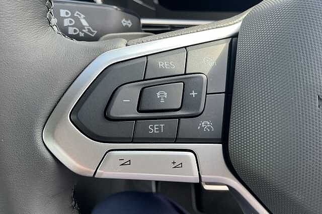 Used Volkswagen T-Roc 2025 for sale - 76536466: Photo 15