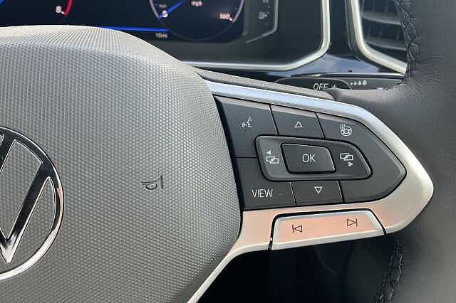 Used Volkswagen T-Roc 2025 for sale - 76536466: Photo 17