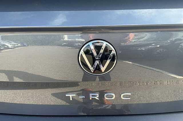 Used Volkswagen T-Roc 2025 for sale - 76536466: Photo 28