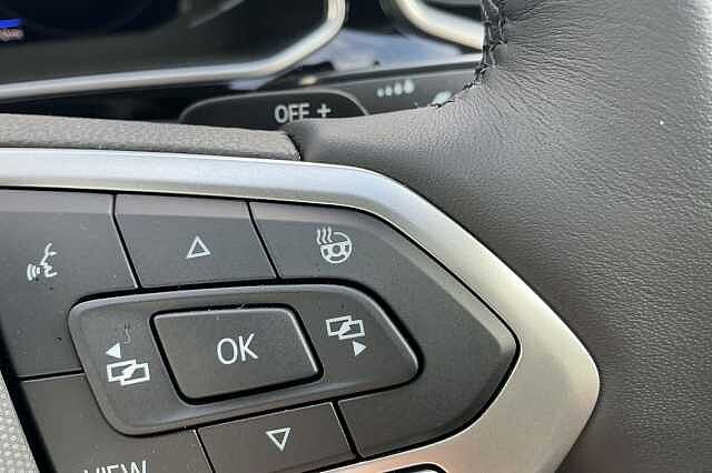 Used Volkswagen T-Roc 2025 for sale - 76536466: Photo 29