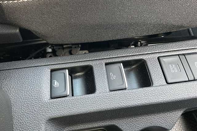 Used Volkswagen T-Roc 2025 for sale - 76536466: Photo 30