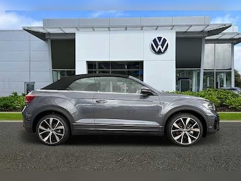 Used Volkswagen T-Roc 2025 for sale - 76536466: Photo