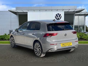 Used Volkswagen Golf 2023 for sale - 78331765: Photo