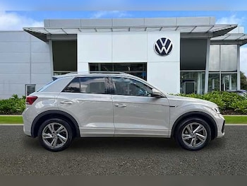 Used Volkswagen T-Roc 2023 for sale - 79385715: Photo