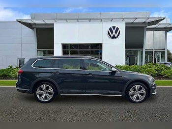 Used Volkswagen Passat 2016 for sale - 76643167: Photo