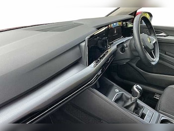 Used Volkswagen Golf 2021 for sale - 76040461: Photo 2