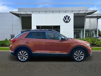 Used Volkswagen T-Roc 2020 for sale - 75919025: Photo