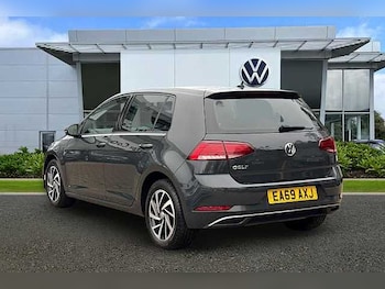 Used Volkswagen Golf 2019 for sale - 76950940: Photo
