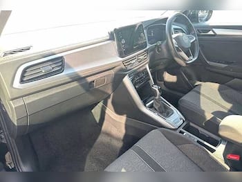 Used Volkswagen T-Roc 2024 for sale - 79385709: Photo