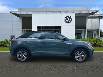 Used Volkswagen T-Roc 2023 for sale - 78764841: Photo