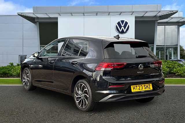 Used Volkswagen Golf 2023 for sale - 77403972: Photo 3