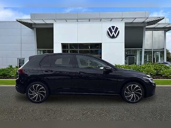 Used Volkswagen Golf 2023 for sale - 77403972: Photo