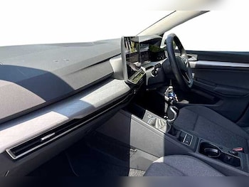 Used Volkswagen Golf 2026 for sale - 79137611: Photo