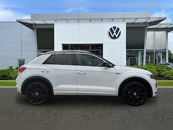 Used Volkswagen T-Roc 2018 for sale - 78909422: Photo