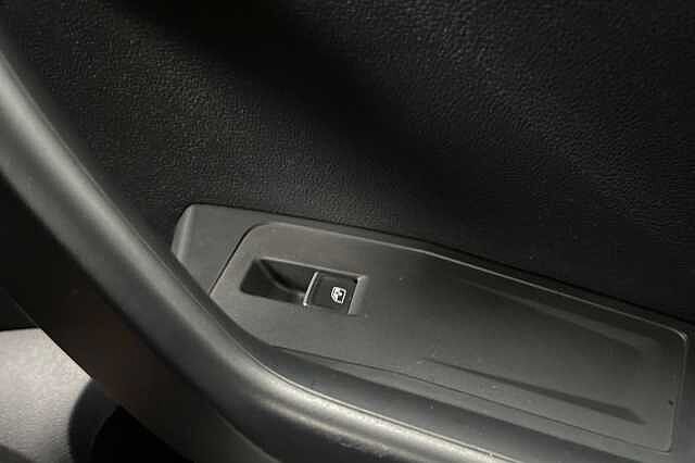 Used Volkswagen T-Roc 2018 for sale - 77236986: Photo 28