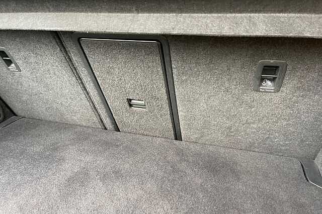 Used Volkswagen T-Roc 2018 for sale - 77236986: Photo 30