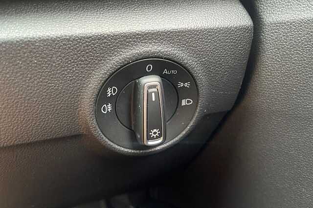 Used Volkswagen T-Roc 2018 for sale - 77236986: Photo 32