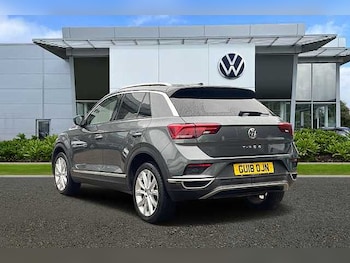 Used Volkswagen T-Roc 2018 for sale - 77236986: Photo