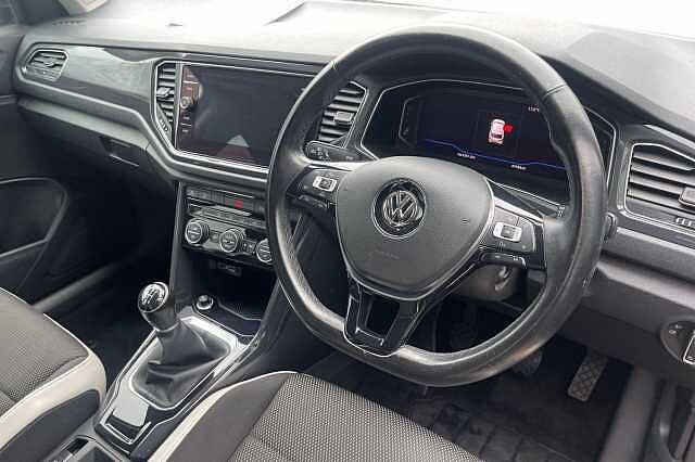 Used Volkswagen T-Roc 2018 for sale - 77236986: Photo 6