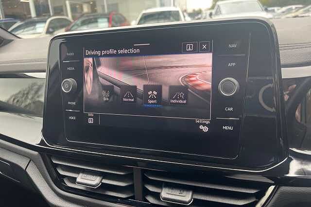 Used Volkswagen T-Roc 2023 for sale - 76449828: Photo 33