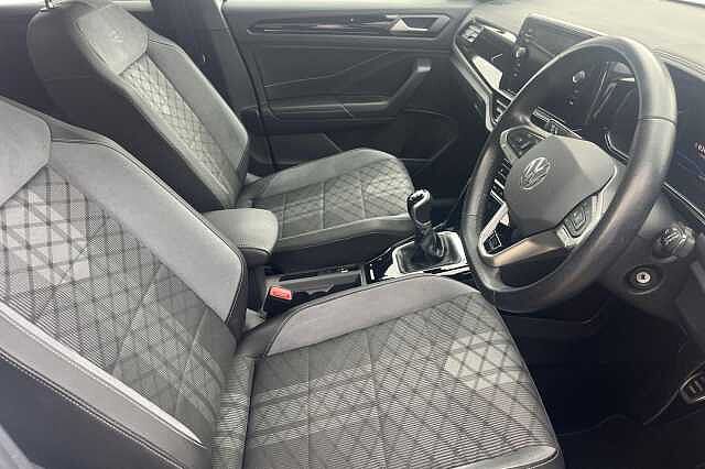 Used Volkswagen T-Roc 2023 for sale - 76449828: Photo 6