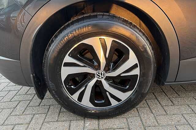 Used Volkswagen ID.4 2022 for sale - 77038693: Photo 5