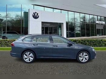 Used Volkswagen Golf 2022 for sale - 75182914: Photo