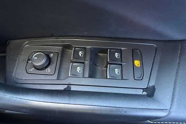 Used Volkswagen T-Roc 2022 for sale - 76490978: Photo 31