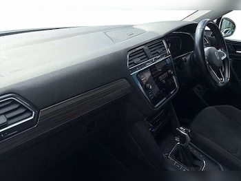 Used Volkswagen Tiguan Allspace 2022 for sale - 78176636: Photo