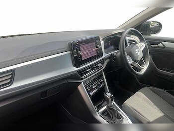 Used Volkswagen T-Roc 2022 for sale - 78201758: Photo