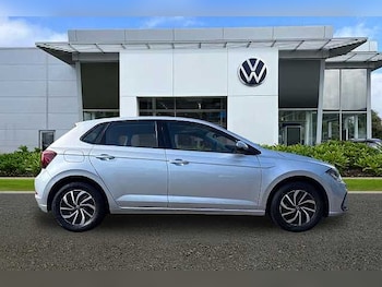 Used Volkswagen Polo 2023 for sale - 77759626: Photo