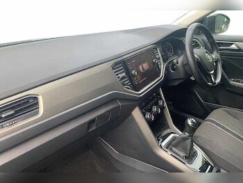 Used Volkswagen T-Roc 2020 for sale - 78762608: Photo