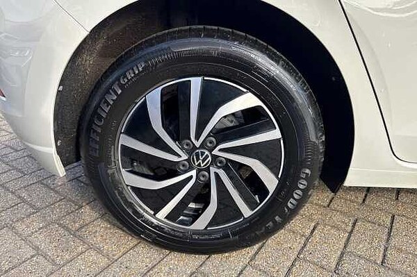 Used Volkswagen Polo 2023 for sale - 76197904: Photo 5