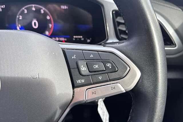 Used Volkswagen T-Roc 2022 for sale - 76319685: Photo 17