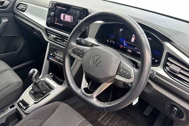 Used Volkswagen T-Roc 2022 for sale - 76319685: Photo 6