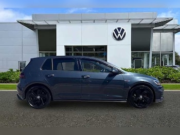 Used Volkswagen Golf 2017 for sale - 78840781: Photo