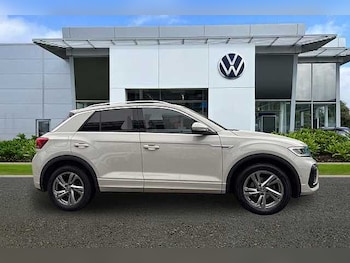 Used Volkswagen T-Roc 2023 for sale - 78223388: Photo