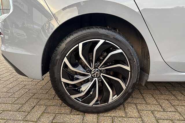 Used Volkswagen Golf 2023 for sale - 76719511: Photo 5